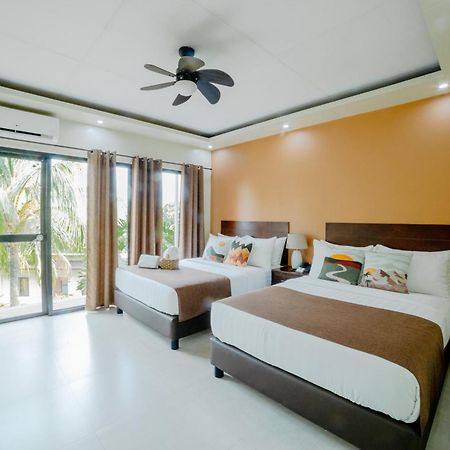 Spacio Caliraya Bed & Breakfast Lumban Exterior photo