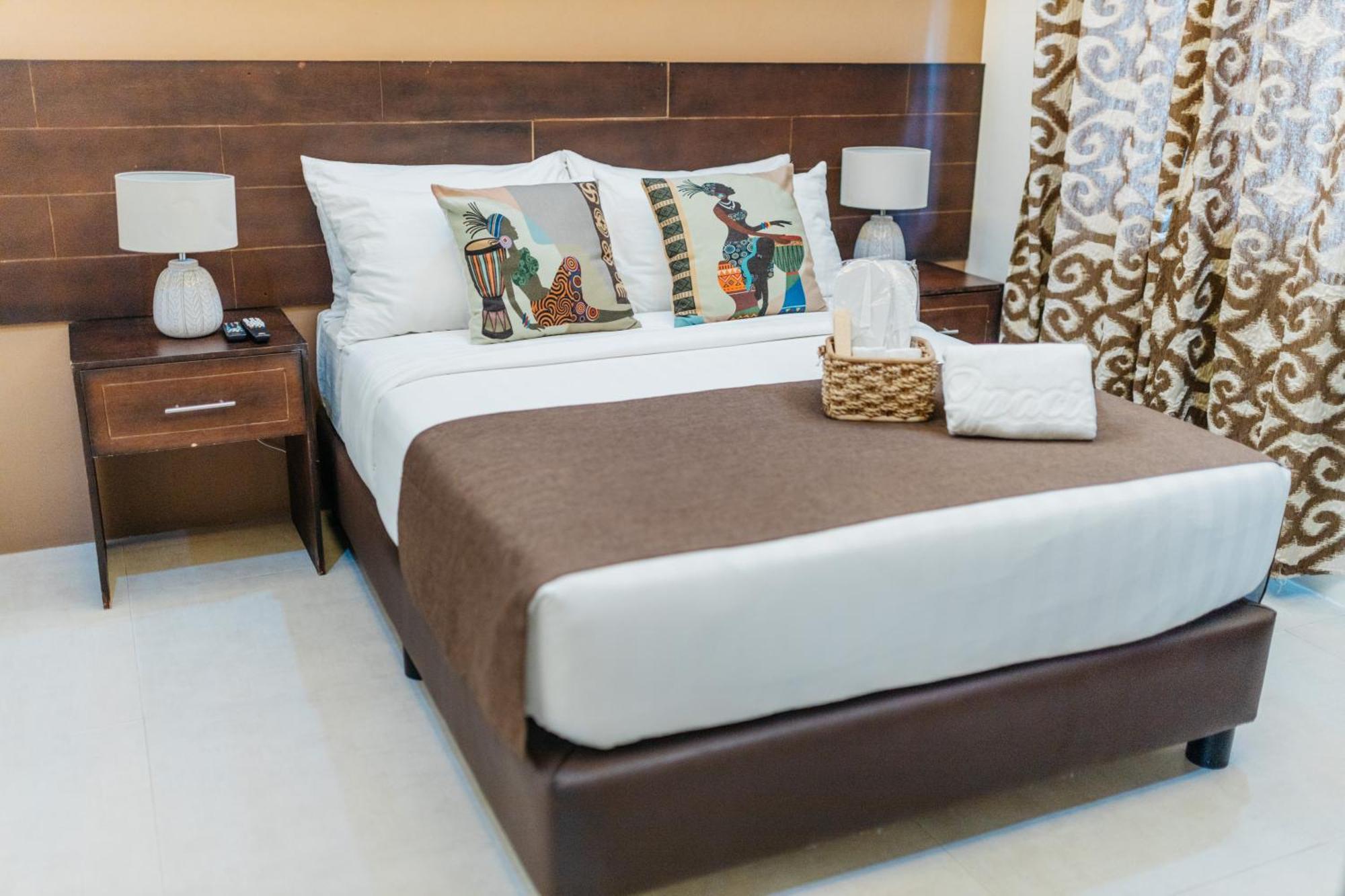 Spacio Caliraya Bed & Breakfast Lumban Exterior photo