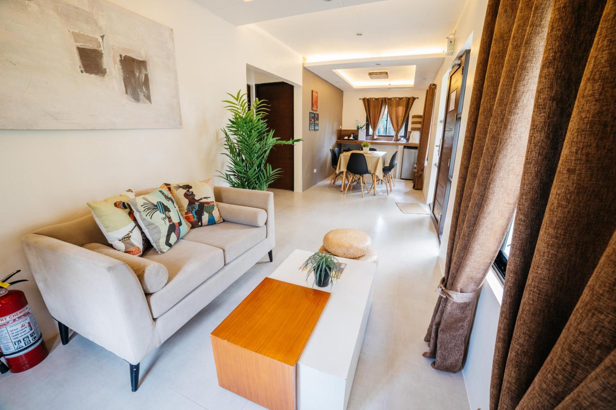 Spacio Caliraya Bed & Breakfast Lumban Exterior photo