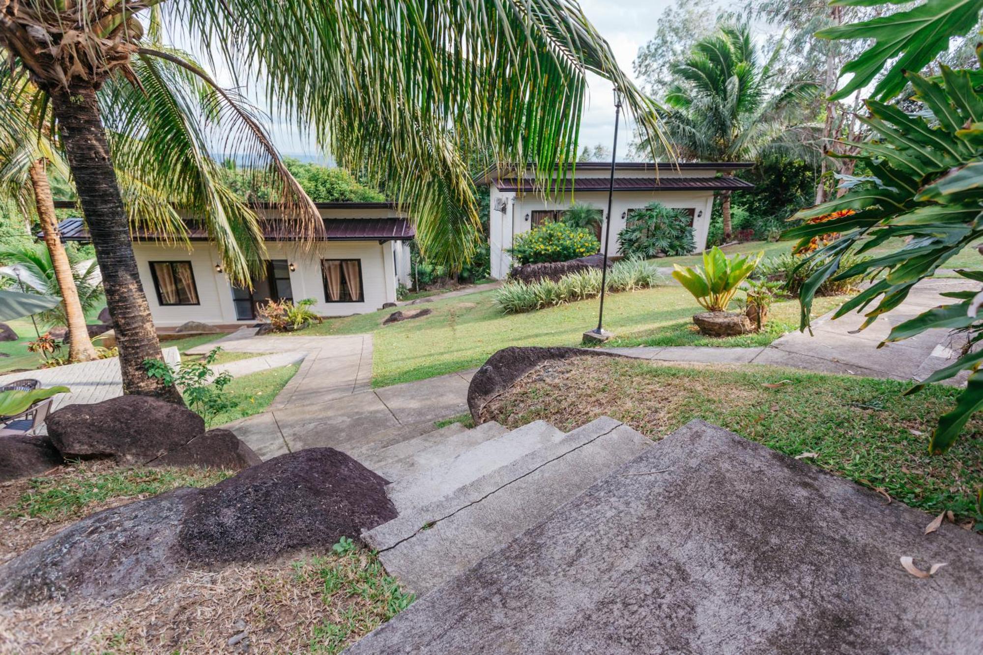 Spacio Caliraya Bed & Breakfast Lumban Exterior photo