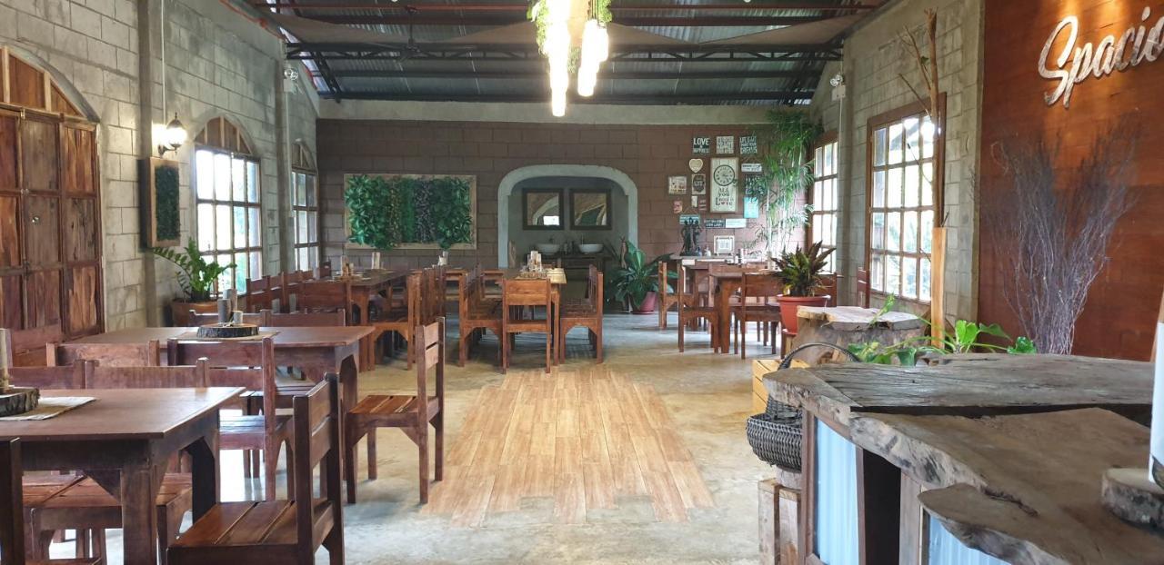 Spacio Caliraya Bed & Breakfast Lumban Exterior photo